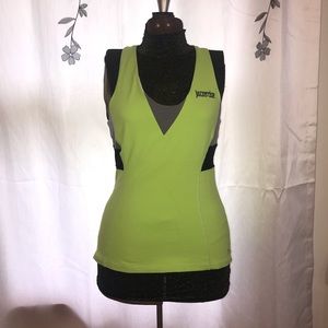 Jazzercise Athletic Top with built-in shelf bra, size M